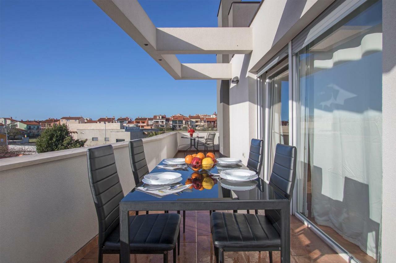 Apartment Peti Pula